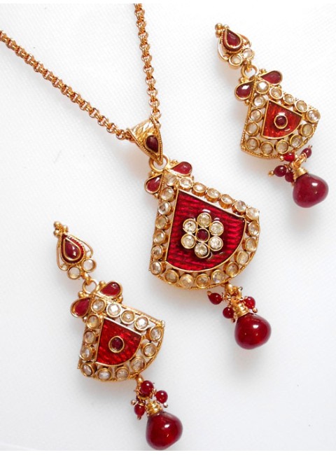 Polki Pendant Set